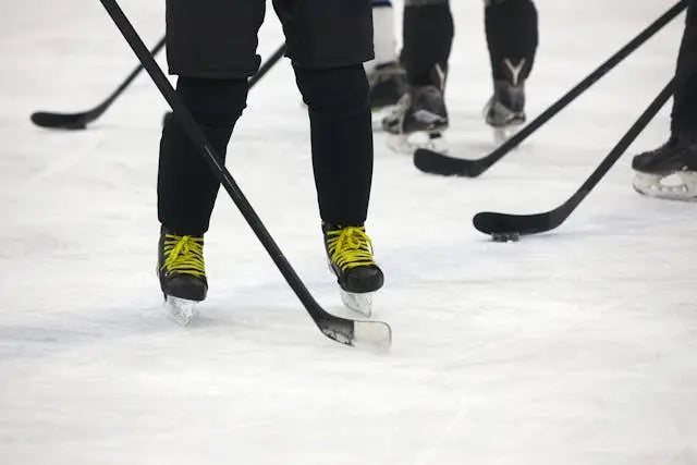 Wie man Schlittschuhe pflegt und lagert - der einzige Leitfaden, den du brauchst